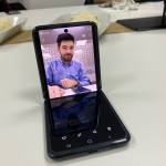 Cámara frontal del Samsung Galaxy Z Flip con la función de selfie