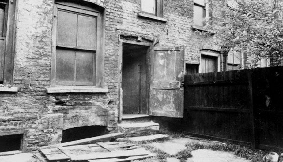 Patio trasero del n.º 29 de Hanbury Street, donde Annie Chapman fue asesinada